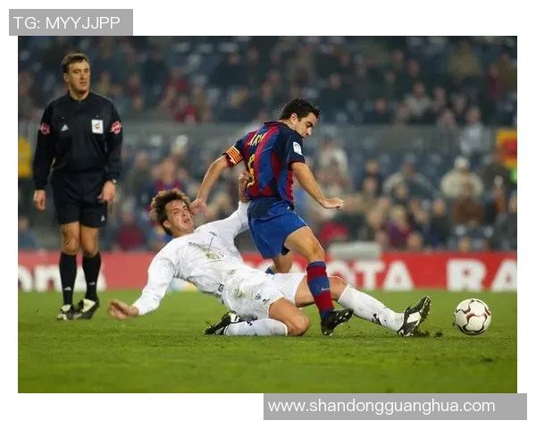 足球巨星经典停球瞬间盘点与技术解析 足球巨星经典停球瞬间盘点与技术解析