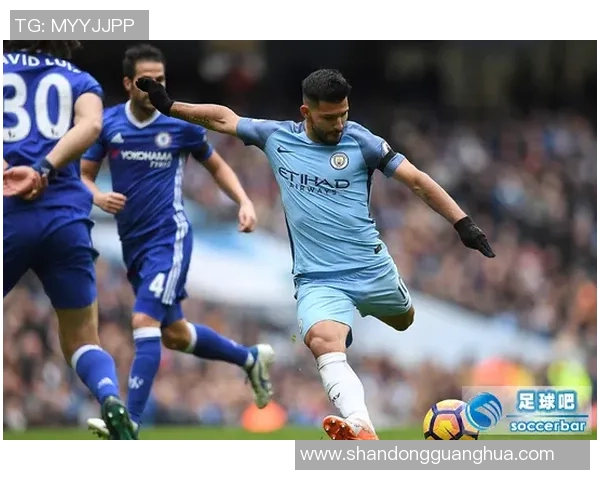 狼王归来：足球巨星演绎传奇人生，成就不朽辉煌