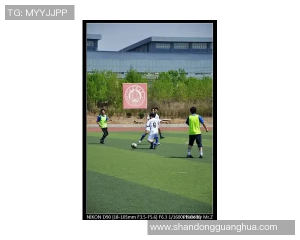 日本足球队体力充沛球员盘点：速度与耐力的完美结合