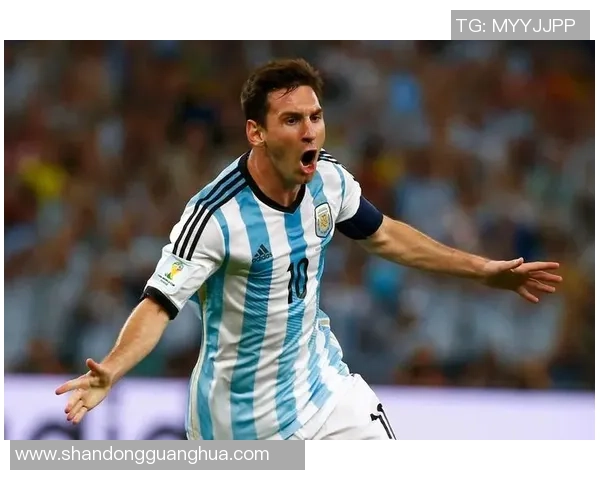 金字塔顶端的足球天才 他凭什么成为全球瞩目的传奇球星