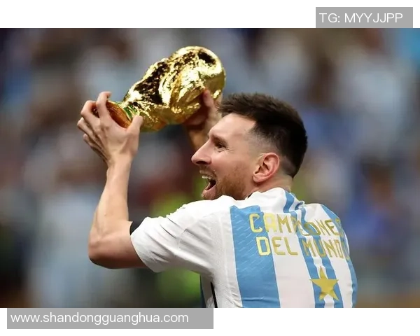 足球巨星西装对决 谁才是场上场下最帅的男神